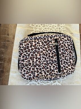 Leopard Print Bible Case Organizer Zip Carrying Case Travel Holder